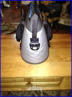 2018 Yeti Hopper Two 30 Gray / Blue NEW WITH TAGS soft zipper cooler NO RESERVE