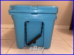 Authentic Yeti Tundra 45 Discontinued Color Reef Blue Cooler New