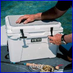 BRAND NEW IN BOX Yeti Tundra 35 Hard Cooler in BLUE / NAVY