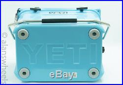BRAND NEW YETI Roadie 20 Cooler Reef Blue Free Shipping! YR20RB Ice Chest