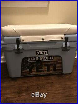 CUSTOM YETI 45qt Cooler with accessory BARELY USED