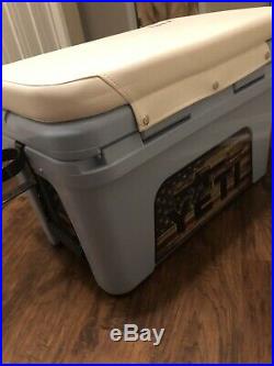 CUSTOM YETI 45qt Cooler with accessory BARELY USED