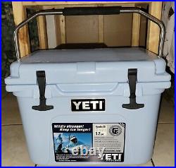 Ice Blue Yeti Cooler Roadie 20 Excellent Out Of Production