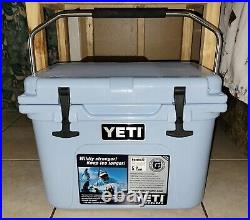 Ice Blue Yeti Cooler Roadie 20 Excellent Out Of Production