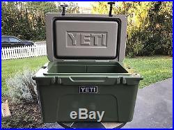 Limited Edition Camo YETI Cooler Tundra 45 1/250 Made Gently Used