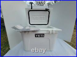 NEW DISCONTINUED WHITE YETI ROADIE 20 COOLER NWT 19x13x14 Travel Golf Boat