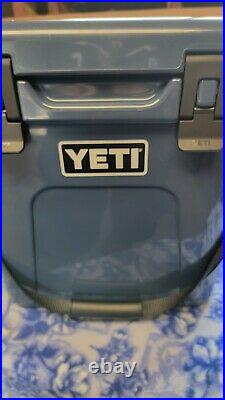 NEW YETI Roadie 24 Insulated Chest Cooler, Navy Blue Rare