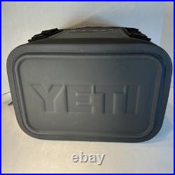 New Yeti Hopper Flip 8 Portable Soft Cooler Charcoal
