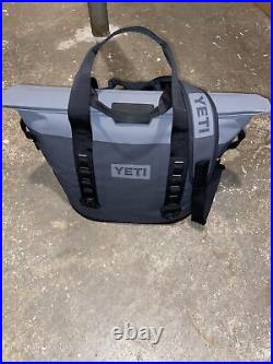 New Yeti Hopper M30 Charcoal Gray Bag Soft Cooler Fast Same Day Shipping