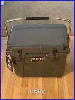 New with tags Yeti Roadie 20 Cooler Charcoal
