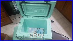 SEAFOAM YETI Roadie 20 Limited Edition Sea Foam Green Cooler Discontinued