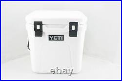 YETI 10022020000 Roadie 24 Cooler White 16 1/2 by 14 1/2 by 17 1/2 Inches