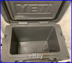 YETI 20 QT Roadie COOLER Charcoal Limited Edition Discontinued