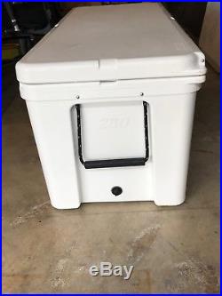 YETI 250 Tundra cooler (color WHITE) very slightly used