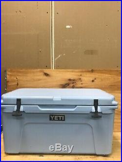 YETI 65 TUNDRA COOLER BLUE New in Yeti box FREE SHIPPING