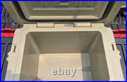 YETI Cooler Roadie 20 Hard Cooler Desert Tan with Handle