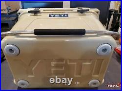 YETI DUCKS UNLIMITED Roadie 20 Cooler NEW RARE Limited Edition