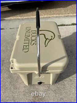 YETI DUCKS UNLIMITED Roadie 20 TAN Cooler RARE Limited Edition