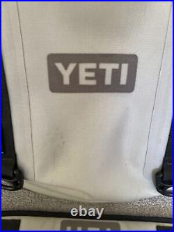 YETI Hopper 30 Cooler Fog Gray/Tahoe Blue The OG Hopper