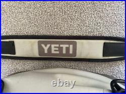 YETI Hopper 30 Cooler Fog Gray/Tahoe Blue The OG Hopper