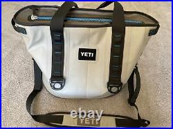 YETI Hopper 30 Cooler Fog Gray/Tahoe Blue The OG Hopper