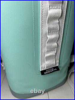 YETI Hopper BackFlip 24 Soft-Sided Backpack Cooler Aquifer Blue RARE