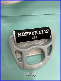 YETI Hopper Flip 18 Soft Cooler Aquifer Blue Model GS4634-1 Store Display Used
