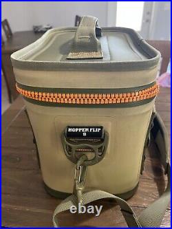 YETI Hopper Flip 8 Portable soft Cooler bag Field Tan/Blaze Orange withstrap rare