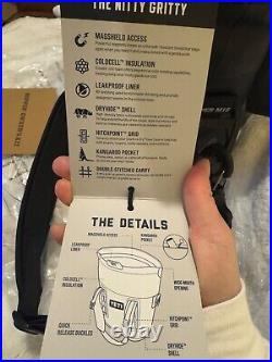 YETI Hopper M15 Soft Cooler With Strap Black Model HOPPM15 New With Tags