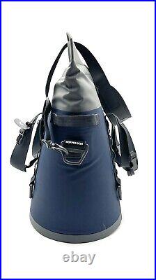 YETI Hopper M30 Soft Cooler Tote -Navy Blue Holds 20 Cans New With Tags