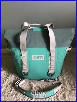 YETI Hopper M30 Soft Cooler withBONUS ARTIC ICE LTD. ED AQUIFER BLUE NEW no TAGS