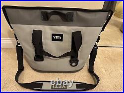 YETI Hopper TWO 30 Soft Cooler Gray