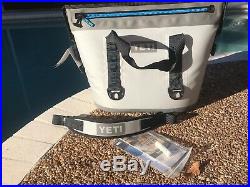 YETI Hopper Two 30 Portable Cooler Leakproof! Fog Gray Tahoe Blue Fishing Bag 2