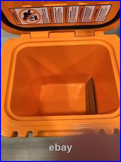 YETI KING CRAB ORANGE COOLER ROADIE 24 BRAND NEW In Box KCO Ships Fast From US