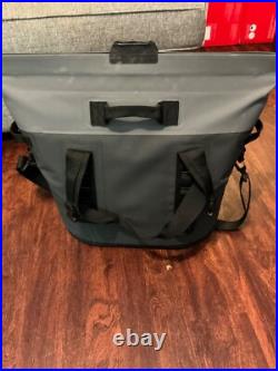 YETI Large Soft Tote 30 gallon SEE DESCRIPTION IN DETAILS
