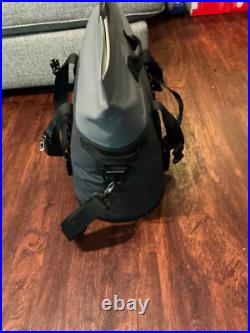 YETI Large Soft Tote 30 gallon SEE DESCRIPTION IN DETAILS