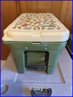 YETI OG Duck Camo Tundra 45 Cooler