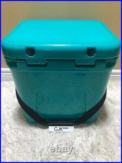 YETI ROADIE 24 HARD COOLER LTD. ED. AQUIFER BLUE! EXCELLENT used condition