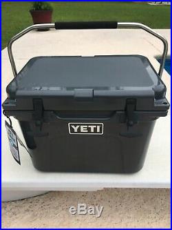 YETI Roadie 20 Cooler Charcoal NEW WITH TAGS