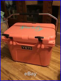 YETI Roadie 20 Cooler, Coral Limited Edition