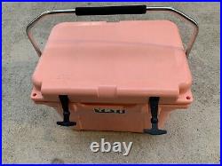 YETI Roadie 20 Cooler Coral. Rare. Discontinued Color