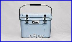 YETI Roadie 20 Cooler (Iceblue)