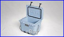 YETI Roadie 20 Cooler (Iceblue)