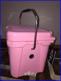 YETI Roadie 20 Qt Cooler Ice Chest PINK NEW with Ball cap Hat NEW IN BOX