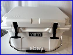 YETI Roadie 20 YR20W White Cooler With Handle Super Strong Design