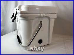 YETI Roadie 20 YR20W White Cooler With Handle Super Strong Design