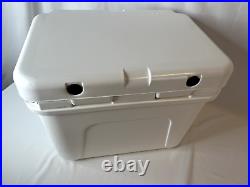 YETI Roadie 20 YR20W White Cooler With Handle Super Strong Design