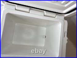 YETI Roadie 20 YR20W White Cooler With Handle Super Strong Design