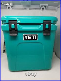 YETI Roadie 24 Cooler, Aquifer Blue (A)