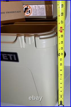 YETI Roadie 24 Cooler Handle Dual Latch Insulated Tan